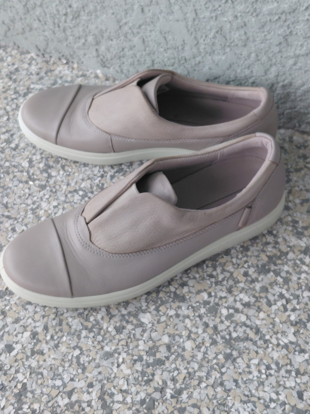 ECCO Women's Grey Slip-On Leather Sneakers - Picture 3 of 7